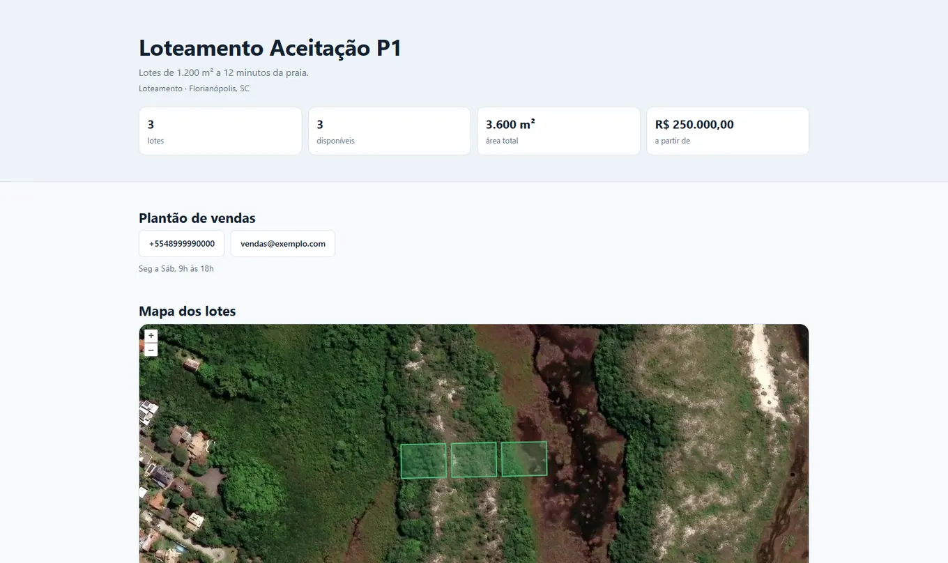 Página pública de um loteamento: número de lotes, lotes disponíveis, área total e valor a partir de, plantão de vendas, e o mapa com três lotes delimitados em verde sobre a imagem de satélite